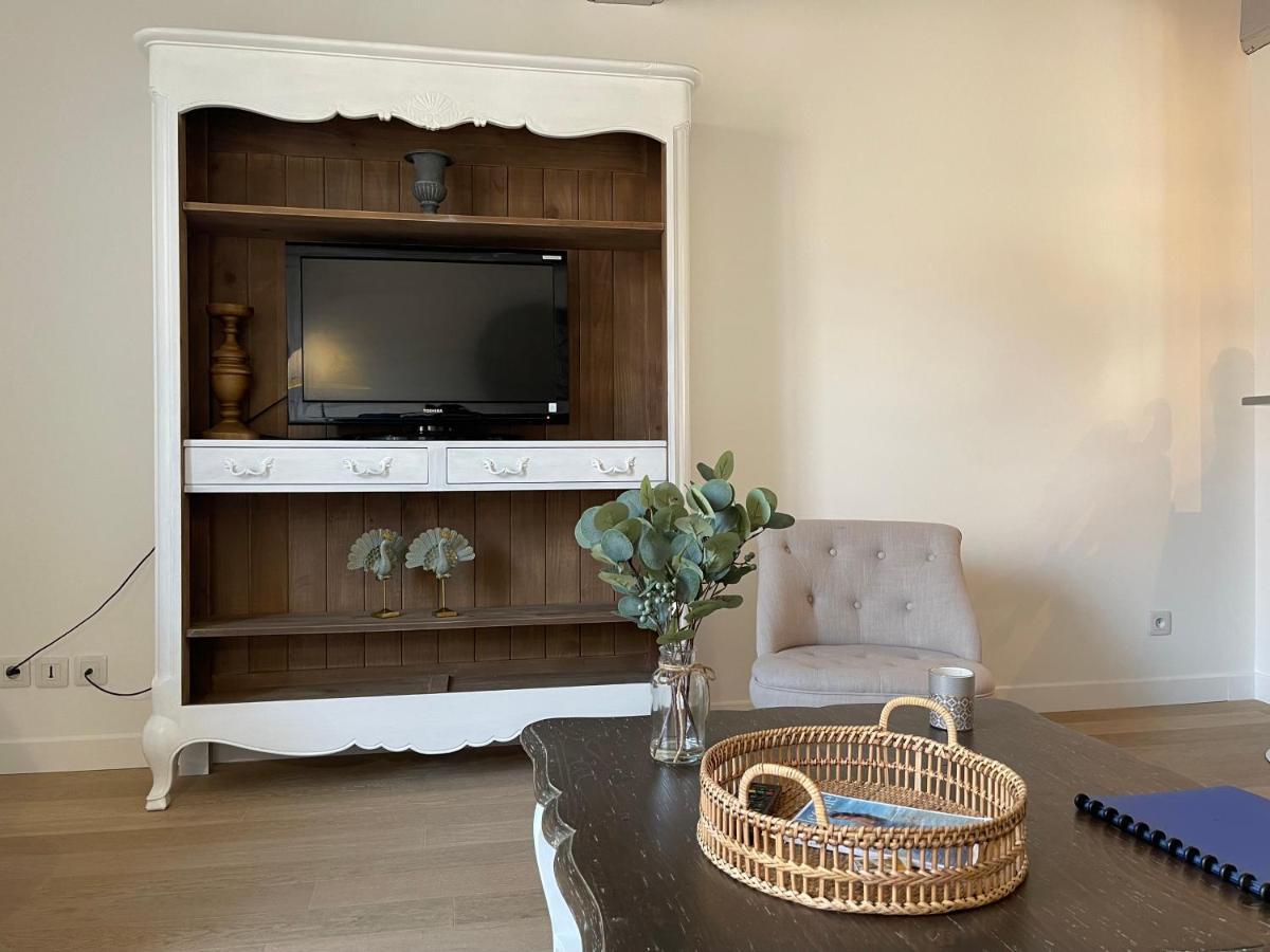 Batisse Paradis- 3 Appartements Calmes Et Elegants Au Centre Historique De Beaune ボーヌ エクステリア 写真