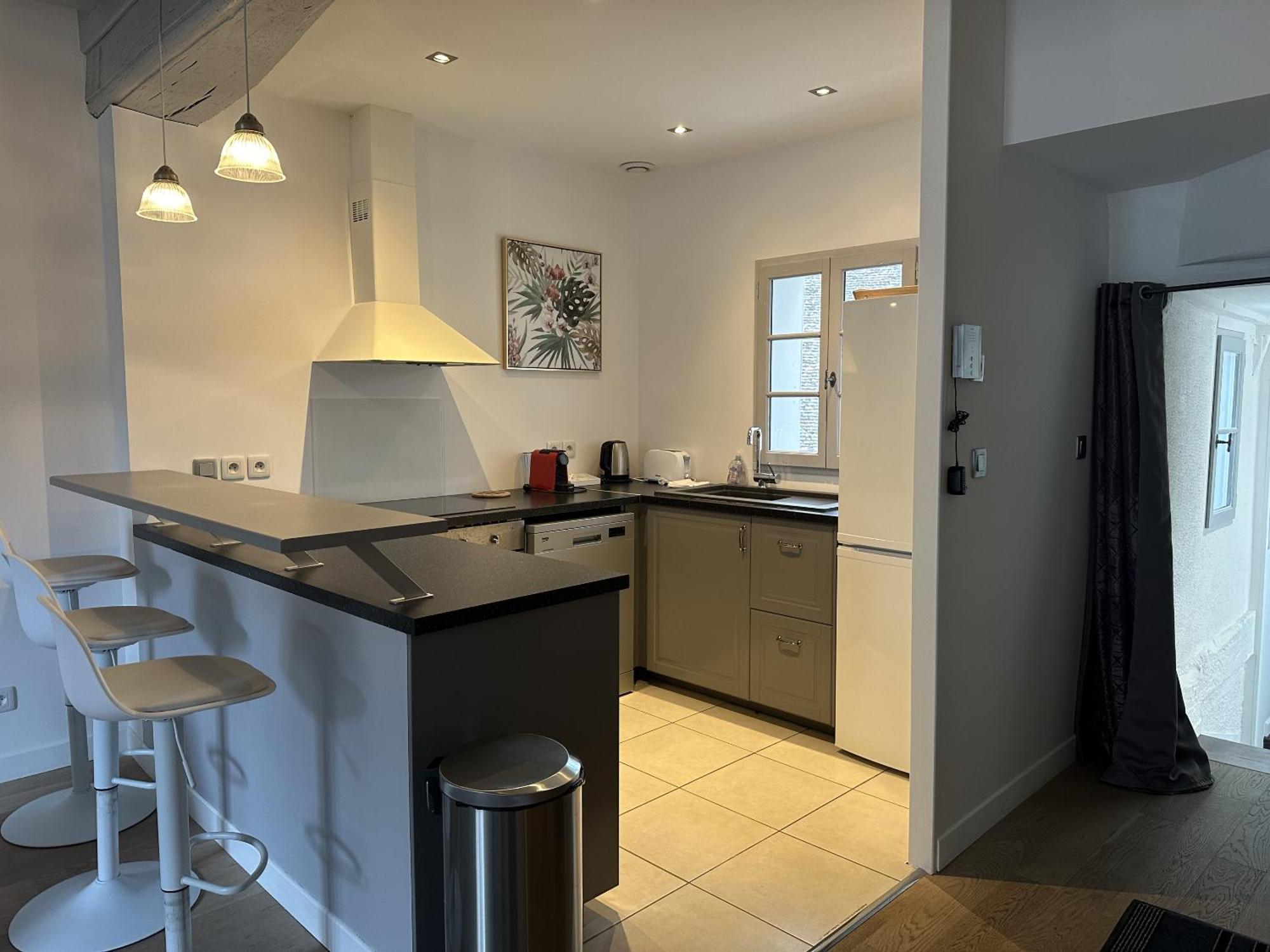 Batisse Paradis- 3 Appartements Calmes Et Elegants Au Centre Historique De Beaune ボーヌ 部屋 写真